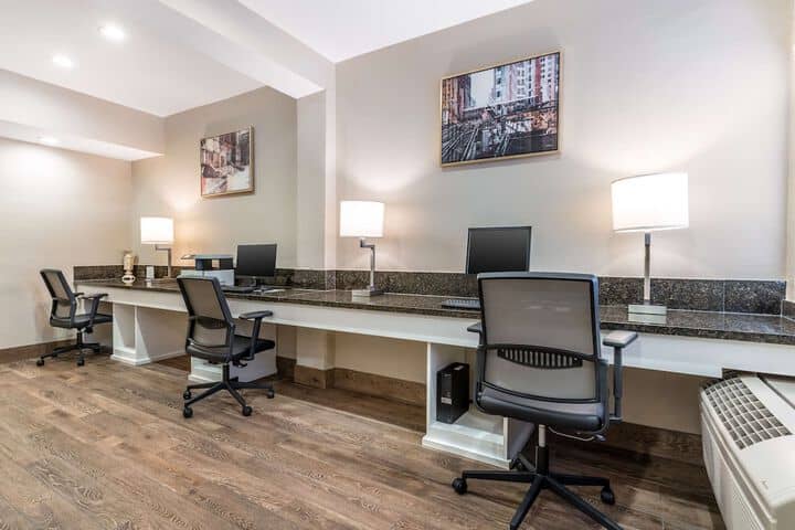 Business Center 40 of 40